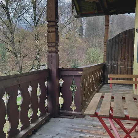 Edle Altbauwohnung Trifft Oberbayrisches Bergidyll * Байришцелль