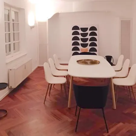 Edle Altbauwohnung Trifft Oberbayrisches Bergidyll *