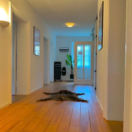 Διαμέρισμα Edle Altbauwohnung Trifft Oberbayrisches Bergidyll *