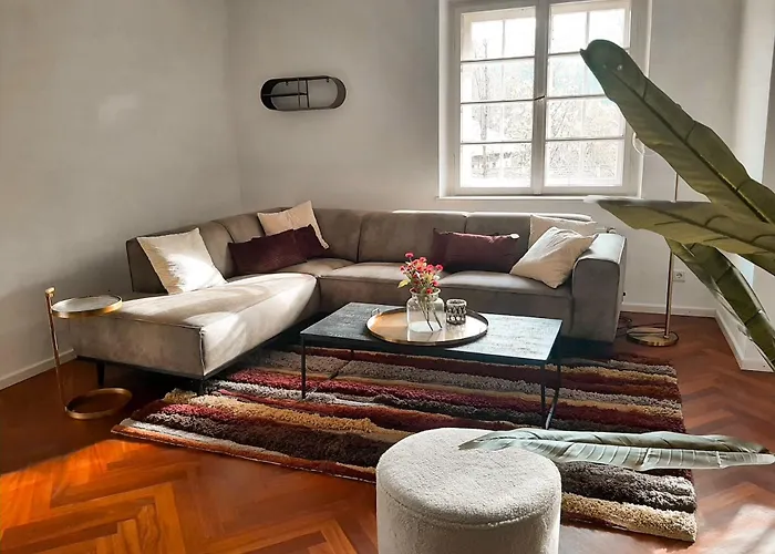 Edle Altbauwohnung Trifft Oberbayrisches Bergidyll דירה באיירישצל